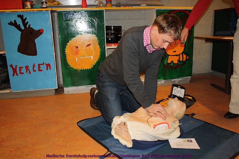 BLS_AED_november201011.jpg